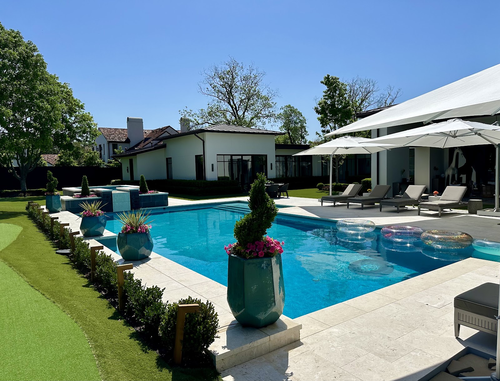 Modern Geometric Pool with Spa in Wylie